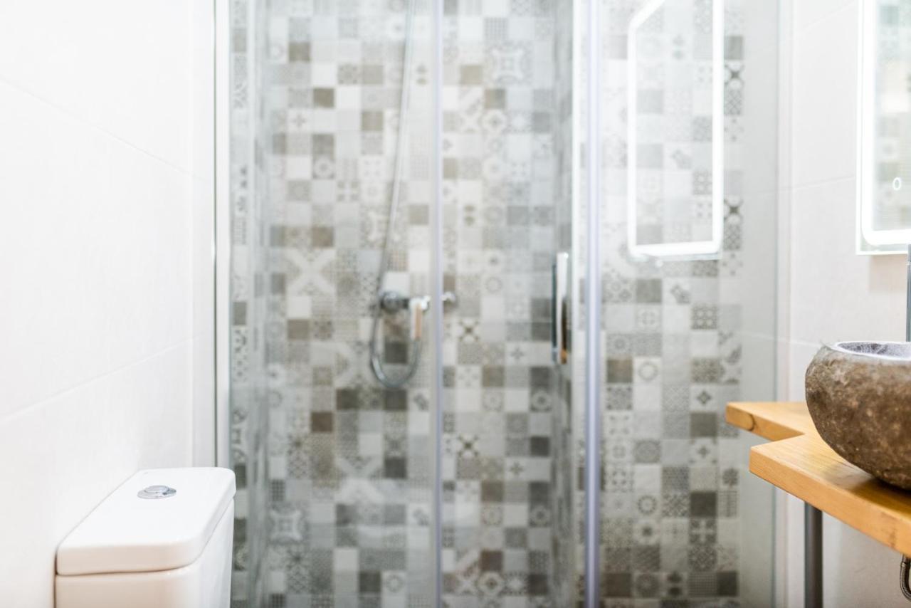 Wekey Homes Granada, Mesones Central Suites Kültér fotó