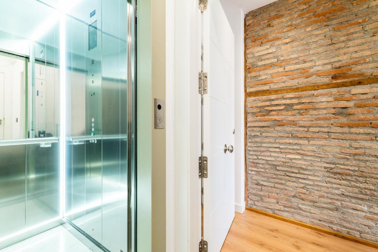 Wekey Homes Granada, Mesones Central Suites Kültér fotó