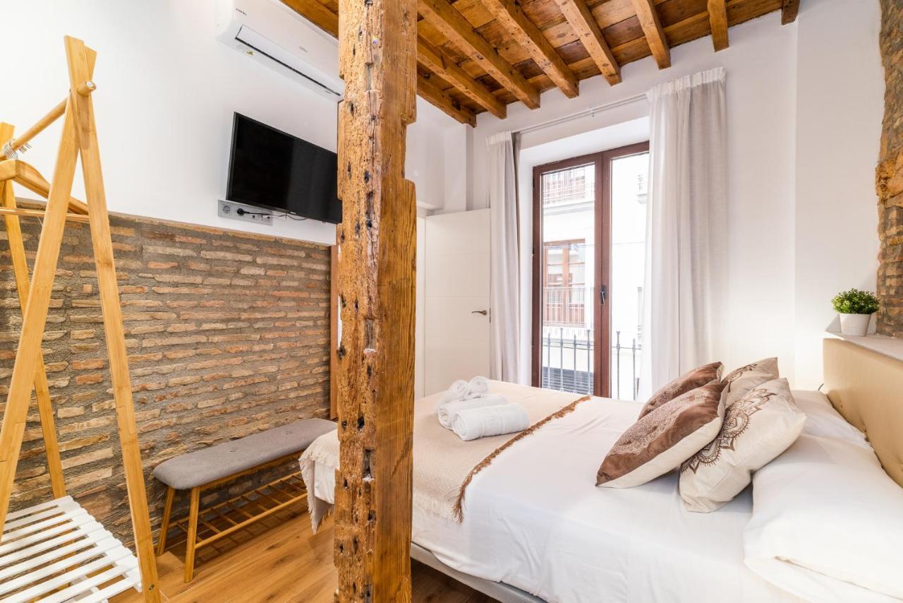 Wekey Homes Granada, Mesones Central Suites Kültér fotó