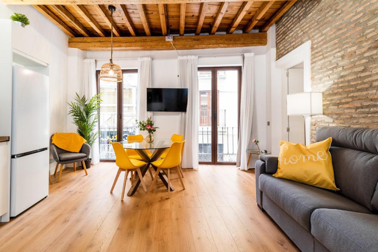 Wekey Homes Granada, Mesones Central Suites Kültér fotó