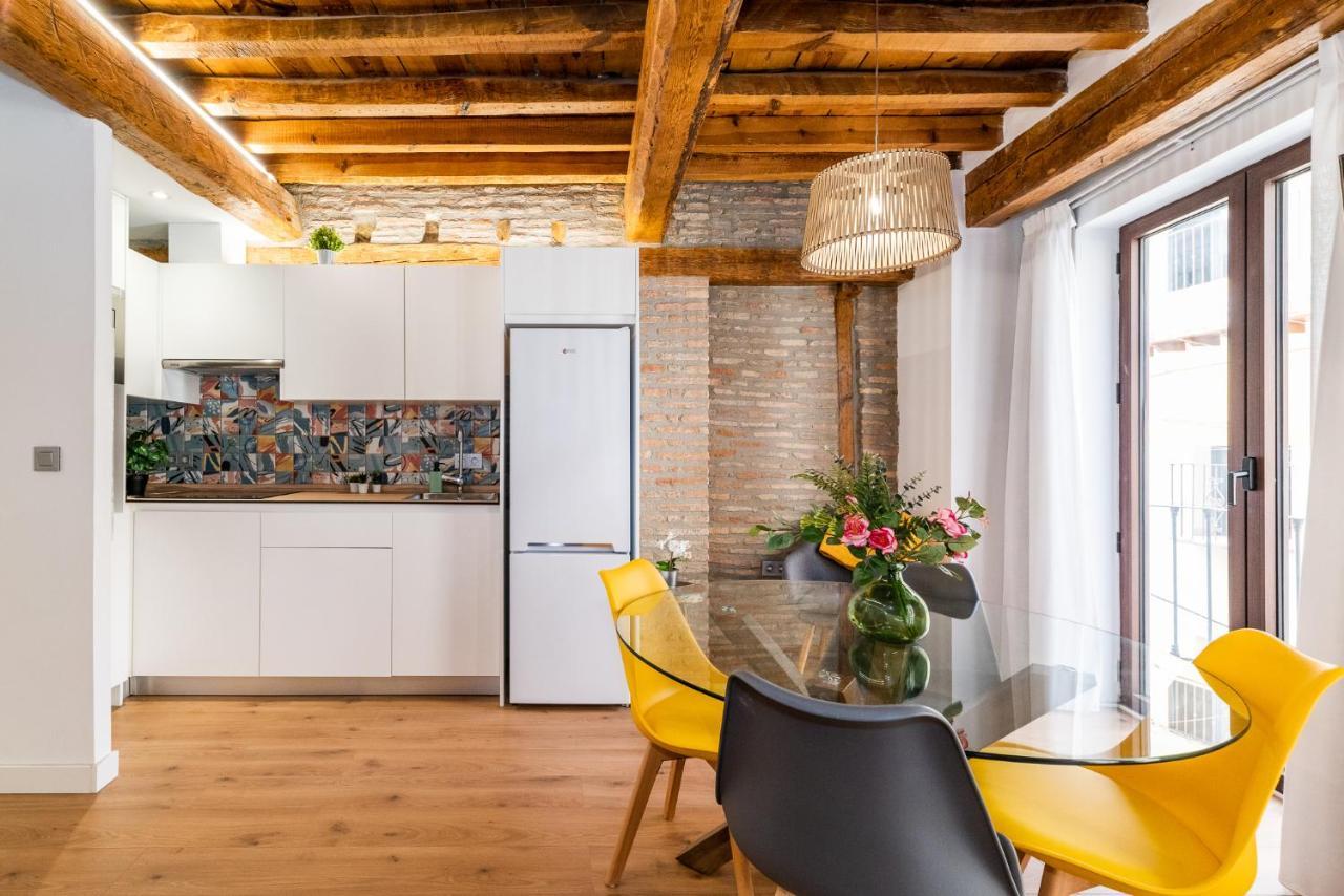 Wekey Homes Granada, Mesones Central Suites Kültér fotó
